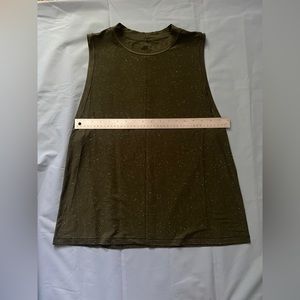 Lululemon All Yours Sleeveless Muscle Tank Top Dark Green / Dots Women’s Size 12